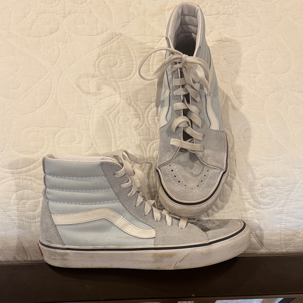 Vans High-Top Sneakers in Light Gray and White